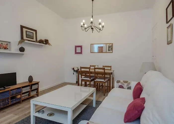 Cosy Flat In The Heart Of