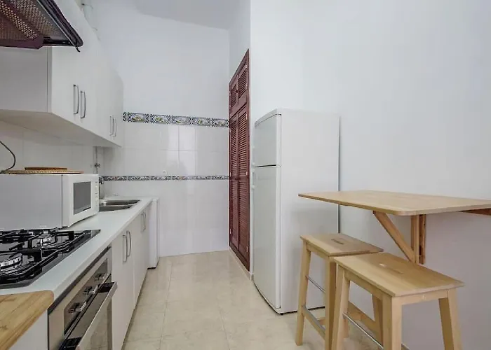 Cosy Flat In The Heart Of *